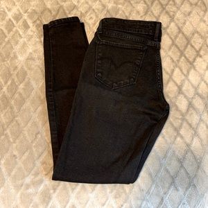 Levi’s 711 Skinny Jeans